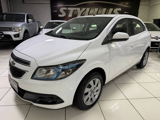 CHEVROLET ONIX 1.4 MPFI LT 8V FLEX 4P MANUAL